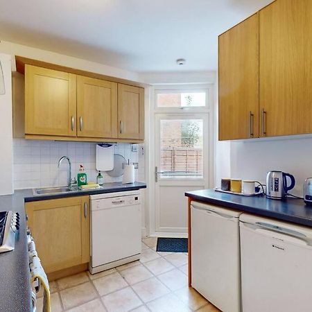Spacious 2Bd Apartment Cricklewood 伦敦 外观 照片