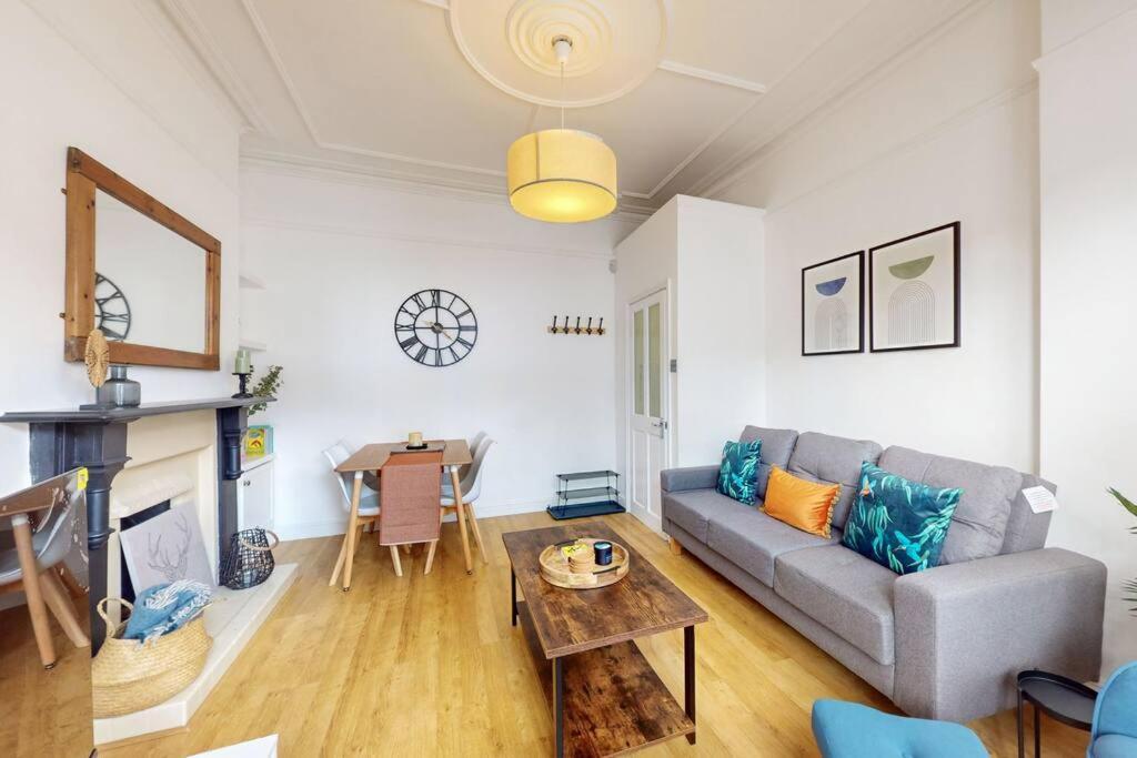 Spacious 2Bd Apartment Cricklewood 伦敦 外观 照片